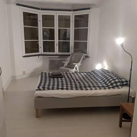 Charmig Vaning Pa Gamla Vaester * Malmo
