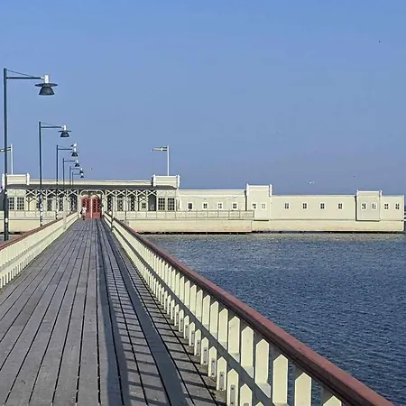 Lägenhet Charmig Vaning Pa Gamla Vaester Malmö