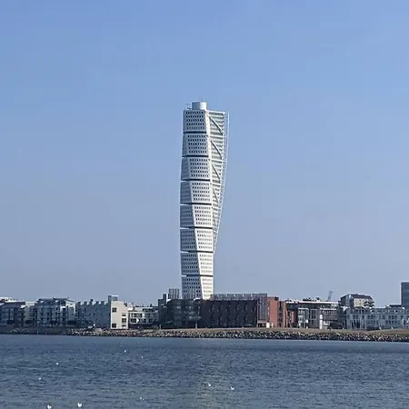 Charmig Vaning Pa Gamla Vaester * Malmö